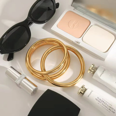 リナのスムースゴールドブレスレット