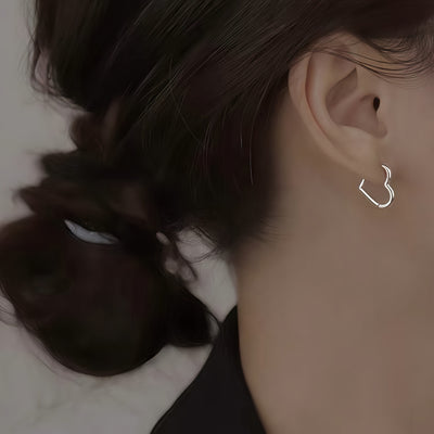 ステンレス製ゴールドハートピアス