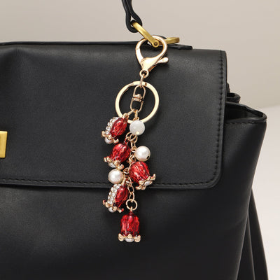 赤いビーズガラスとパールチャーム