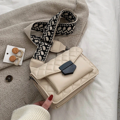 ラケルのラグジュアリーソフィスティケーション | ラグジュアリーバッグ