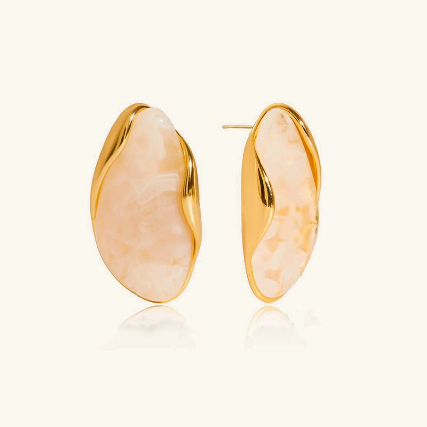 アメリスの宝石でできたイヤリング