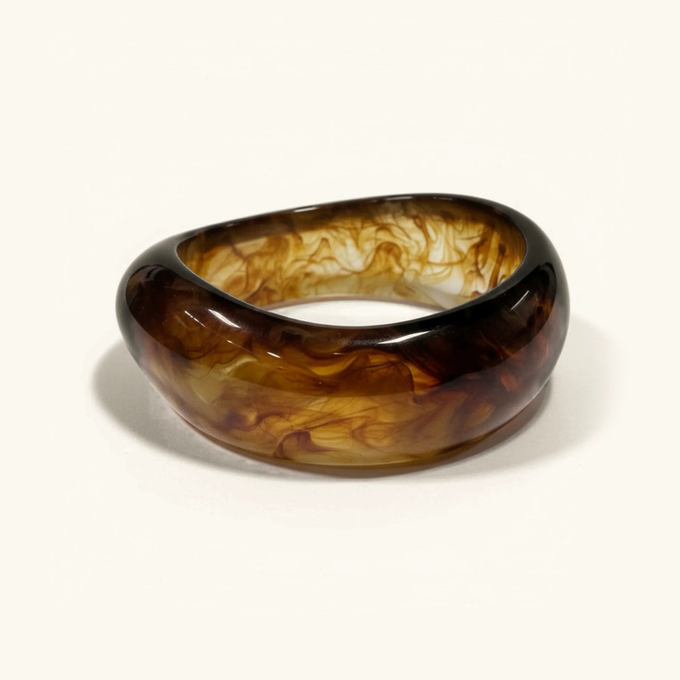 秋のジュリアナ彫刻ブレスレット