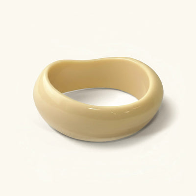 秋のジュリアナ彫刻ブレスレット