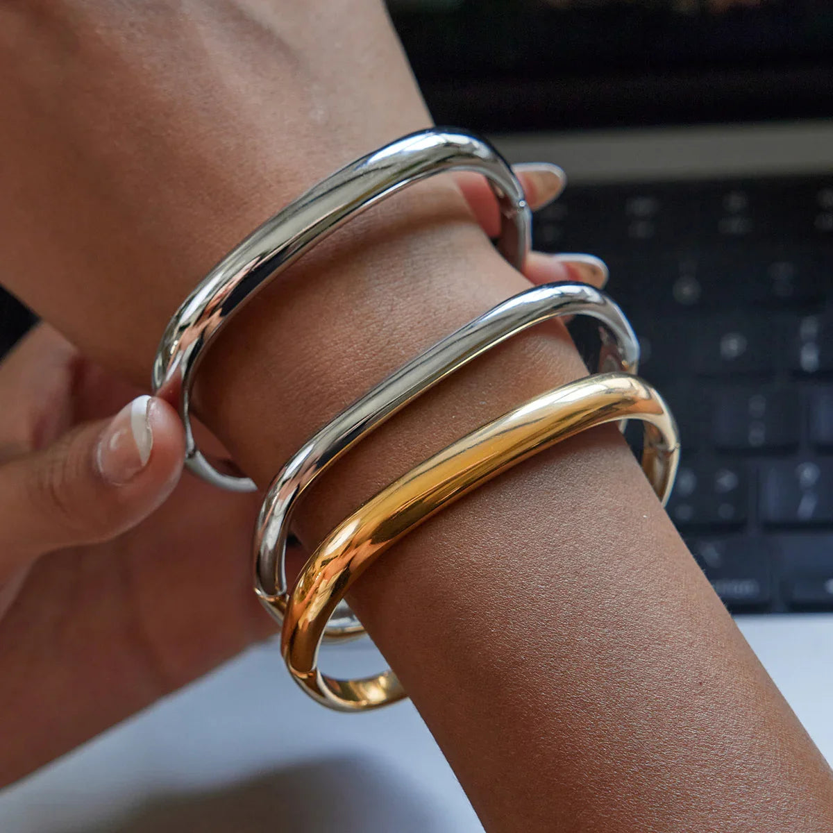 アニリーズゴールドブレスレット