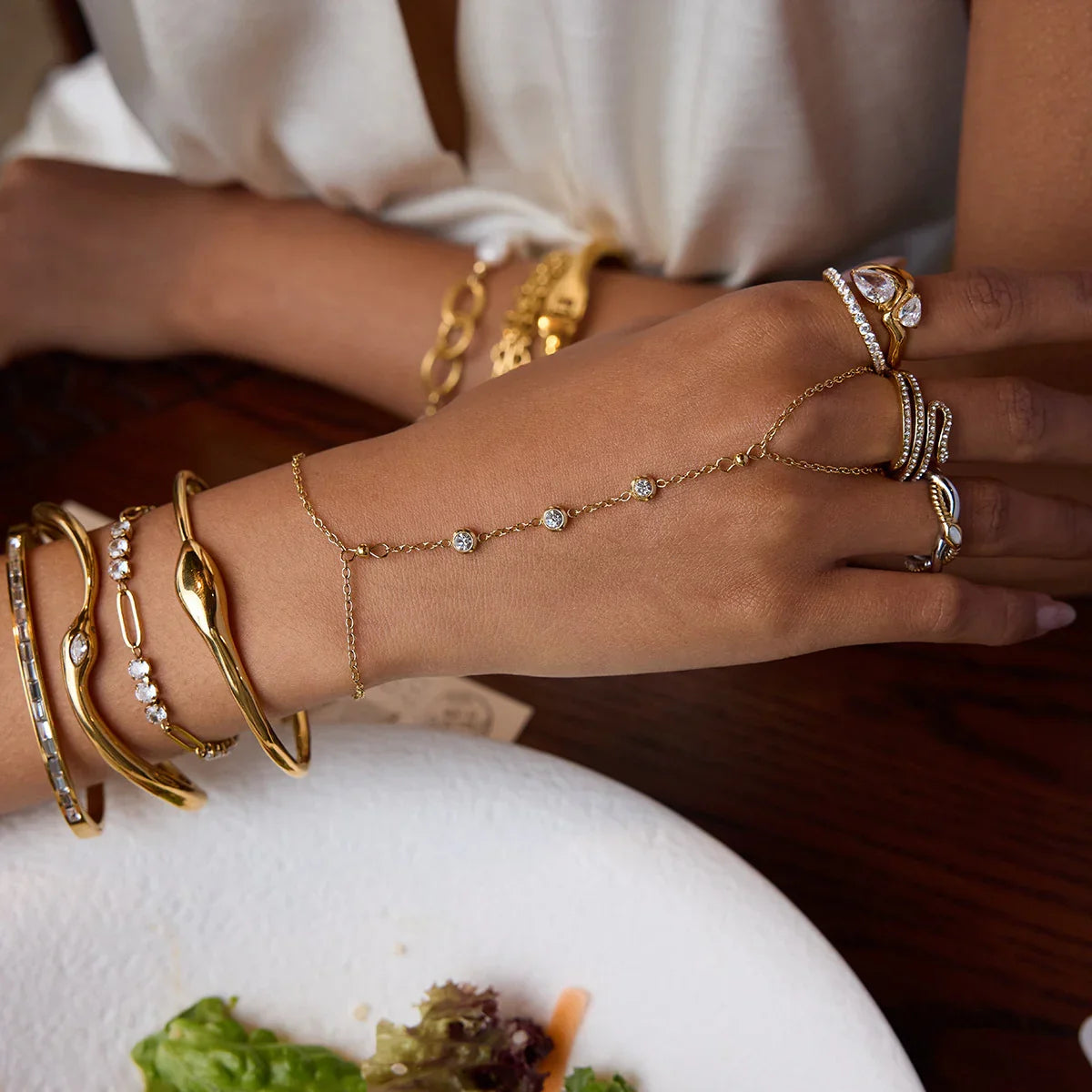 ゴールドドロップ型ダイヤモンドソリテールリング