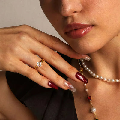 クレイステインダイヤモンドリング（花びらデザイン）