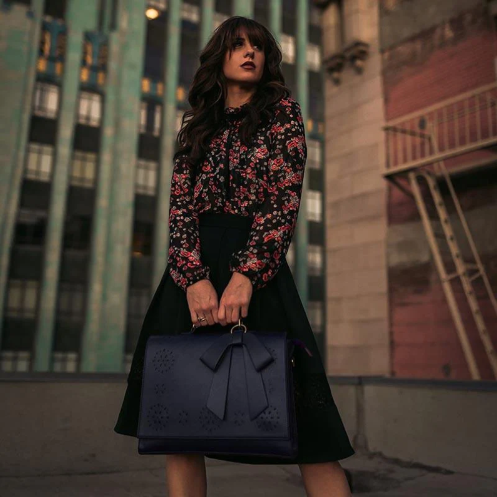 エレガントなリボンバッグ